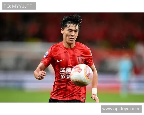 主力阵容出击亚冠蓉城迎战广岛韦世豪罗慕洛周定洋首发出场